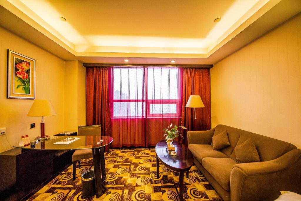Jingzhou International Hotel 石家荘 エクステリア 写真